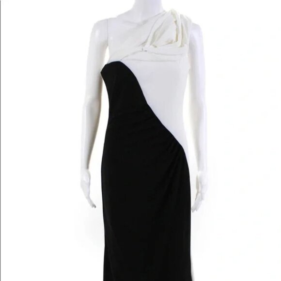 NWT Badgley Mischka Black & White One Shoulder Gown in Size 14 - Picture 1 of 13